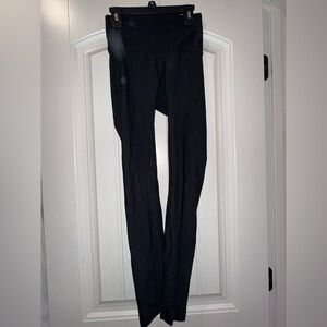 lululemon black, textured leggings
